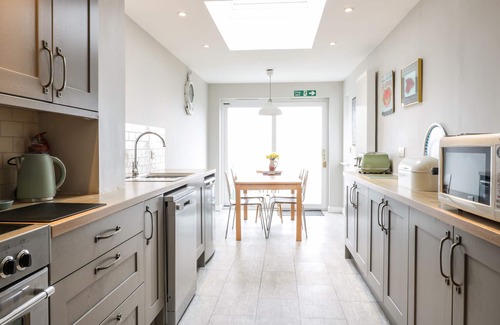 Cockburnspath Cottage | Pet-Friendly Retreat: The Anchorage in Cockburnspath