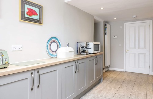 Cockburnspath Cottage | Pet-Friendly Retreat: The Anchorage in Cockburnspath
