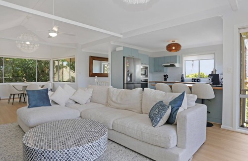 Hawks Nest House | The Anchorage Retreat