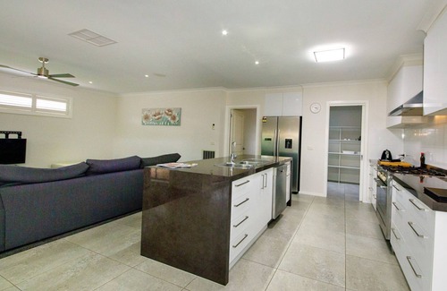 Yarrawonga House | Perfect Stay at The Anchorage by Lake Mulwala Trails