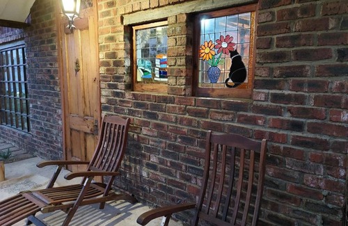 Potchefstroom Apartment | Experience The Ancient Copper Shed: Pet-Friendly Retreat