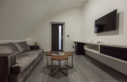 Downtown Queretaro Hotel | Indulge in The Andy Master Suite's Unmatched Elegance