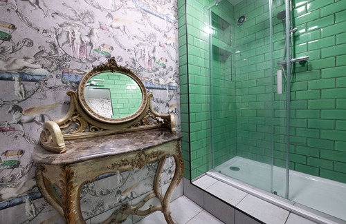 Bromley South Bed & Breakfast | Discover The Angel of Bow: Family-Friendly and Cozy Stays