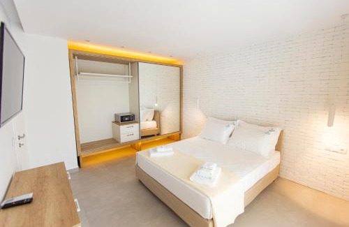 Skala Rachoniou Apartment | Exclusive Oceanfront Stay at The Angeliki Boutique Hotel