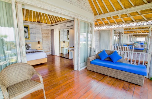Penida Island Bed & Breakfast | Experience The Angkal Resort: Family-Friendly with Pool & Dining