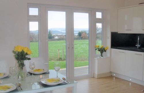 Ebford Apartment | Pet-Friendly Retreat at The Annex at Highmead - Rated 9.3