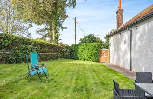 Wimborne House | Inviting Stay at The Annex at Merley Mews: 4-Star Comfort