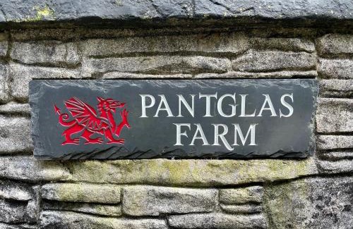 Nantgarw Apartment | Discover The Annex at Pantglas Farm - Pet & Child Friendly