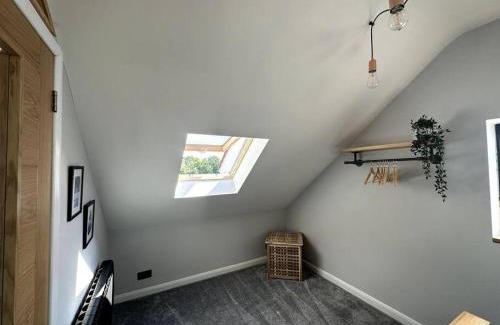 Street Apartment | Guest Rated: The Annex Glastonbury Tor View Awaits You