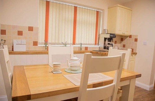 Weyhill House | Adults Only Retreat at The Annexe @ Elmbank - Rated 10/10