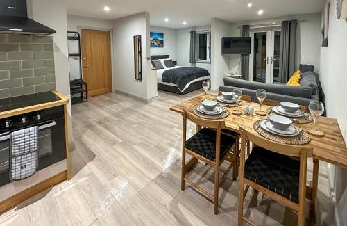 Guilsfield House | Pet-Friendly Retreat at The Annexe - Rated 9/10 by Guests