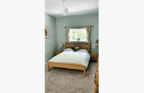 Peasedown Saint John Apartment | Family-Friendly Getaway at The Annexe - Rated 9.1/10
