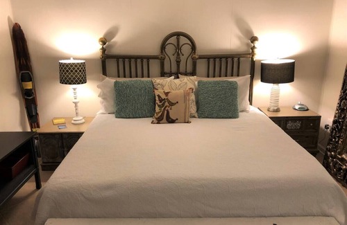 Montevallo Apartment | Top-Rated Apartment - 3 Miles from I-65 with Kitchen & Breakfast