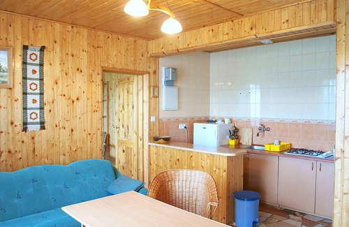 Kopalino Apartment | Cozy Apartment for 4 by the Sea with Pool and Pet-Friendly
