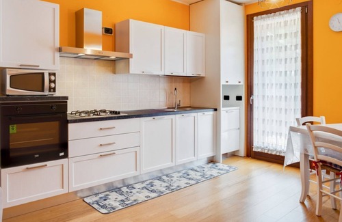 Arqua Petrarca Apartment | Scenic Arquà Petrarca Hills View with Garden Amenities