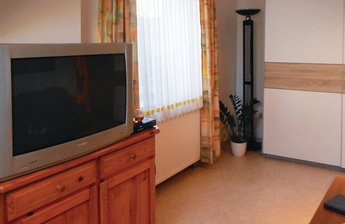 Calenberg Apartment | The apartment is located on the 2nd floor and is comfortably and functionally furnished. Here you ca