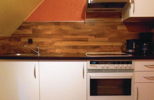 Calenberg Apartment | The apartment is located on the 2nd floor and is comfortably and functionally furnished. Here you ca