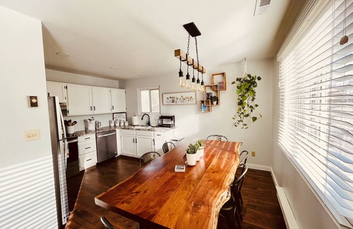 West Colorado Springs Apartment | Mountain View Apartment Suite with Private Hot Tub Awaits