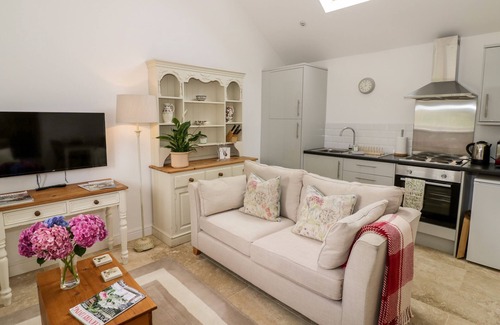 Daventry Cottage | Cozy Apple Barn Oasis with Garden in Daventry