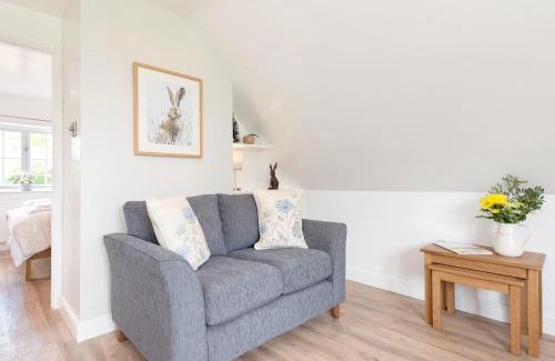 Wickhamford House | Discover The Apple Loft: 5-Star Family-Friendly Escape