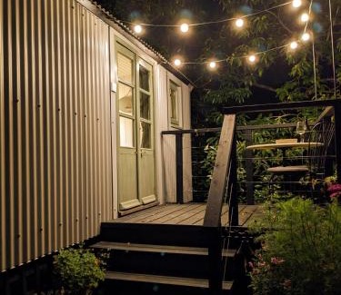 Falmouth Ski Chalet | Experience The Applehay: Guest Rated 9.6/10