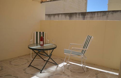 Bellavista Apartment | Oceanfront Escape at The April Maisonette - Rated 9.6/10