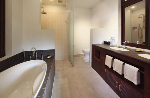 Luang Prabang Hotel | Experience The Apsara Rive Droite: Rated 9.6 with Pool & Dining