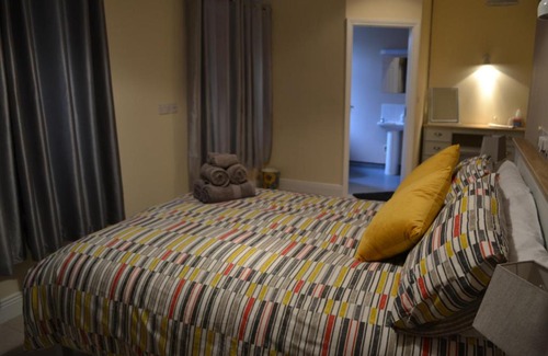 Carrick-on-Suir House | Discover The Arch Accommodation: Family-Friendly Retreat