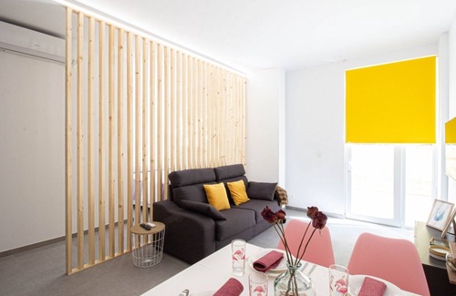 Chana Apartment | The Architect's Room: Family & Pet-Friendly Retreat