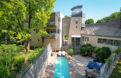 Lawrence House | Discover The Architect’s Modern Castle with Ocean Views