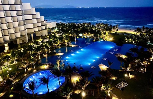 Cam Ranh Hotel | Experience The ARENA: 5-Star Hotel with Ocean Views