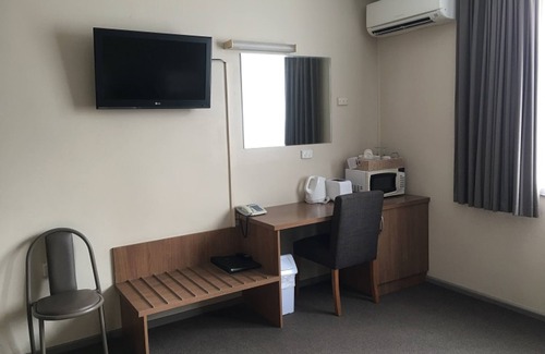 East Devonport Hotel | Discover The Argosy: Family-Friendly with Pool & Dining