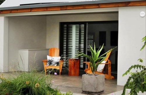 Stanford Apartment | Exceptional Stay at The Ark Holiday Home - Pet Friendly & More