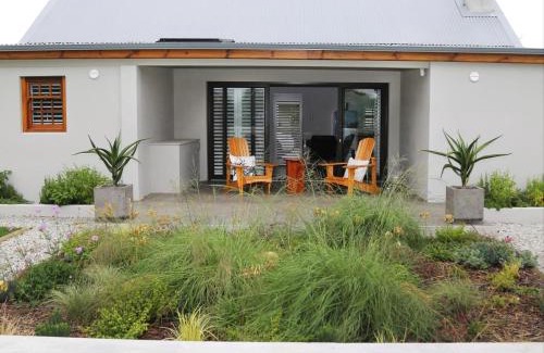 Stanford Apartment | Exceptional Stay at The Ark Holiday Home - Pet Friendly & More