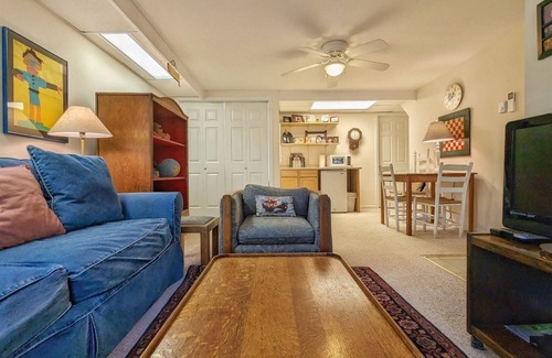 Lake Junaluska Cabin | Cozy Retreat at The Ark - Lake Junaluska with WiFi & Kitchen