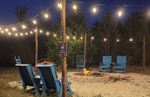 Wills Point Cabin | Experience The Arrowhead Tipi Resort: Nomadic Stays on Lake Tawakoni