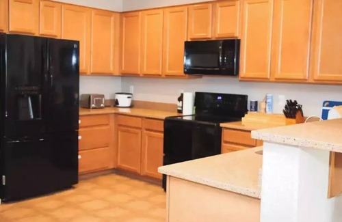 Laveen House | Top-Rated Gateway to Art, Music & Relaxation Awaits