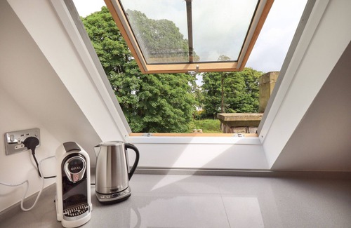Newland Near Ulverston Cottage | Family-Friendly Stay at The Arthur Suite, Ulverston