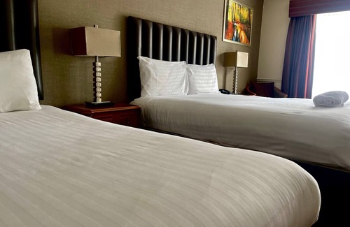 North Killingholme Hotel | Delightful Ashbourne Hotel: Accessible Dining & Family Rooms