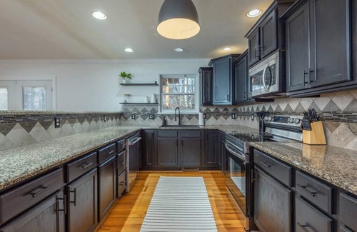 Asheville House | Discover The Asheville Boho Chateau: Pet-Friendly Retreat