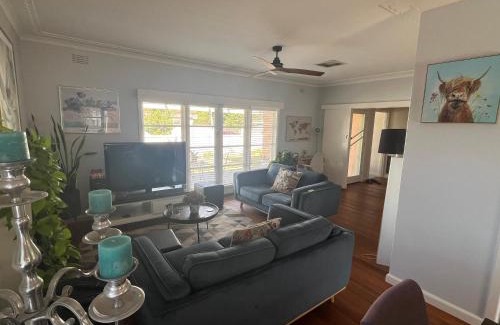 Shepparton House | The Ashlyn Retreat Shepparton