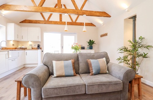 Sleaford Cottage | The Asparagus Shed