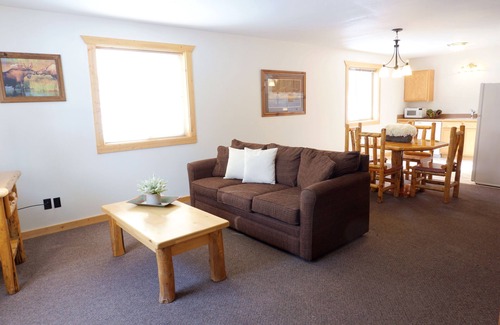 West Yellowstone Condo | Discover The Aspen: Family-Friendly Stay Near Yellowstone