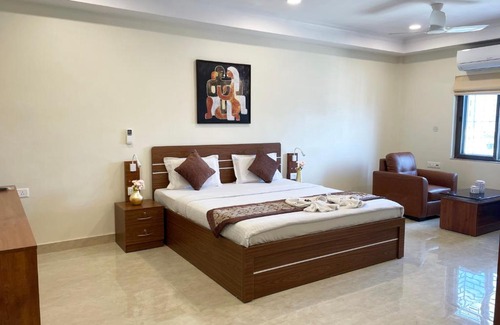 Kolkata House | Visit The Aster Heritage Gold: Rated 9/10 & Pet Friendly