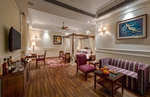 Park Street Hotel | Discover The Astor Kolkata: Family-Friendly & Delicious Dining