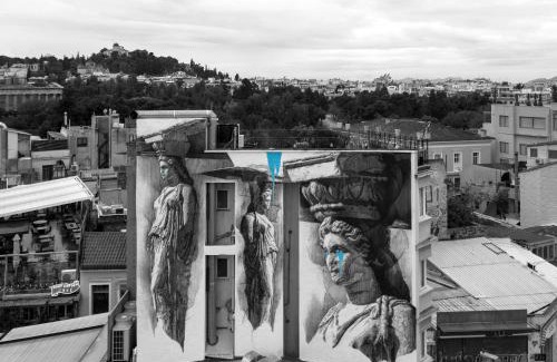 Thissio Hotel | Elegant Athens Version Suites with Family-Friendly Amenities