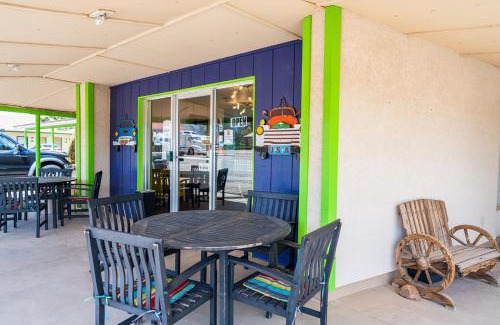 Monticello Hotel | Family-Friendly Stay at The Atomic Blue Motor-Inn