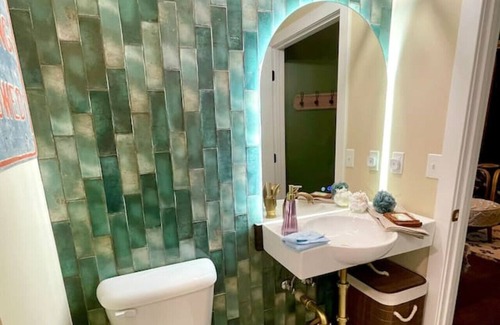 Perryville Hotel | The Atrium - A Boutique Hotel - Suite 11
