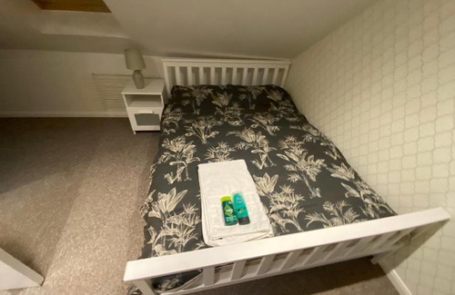 Plymouth House | Relax in The Attic En-suite Room with Kitchen Access
