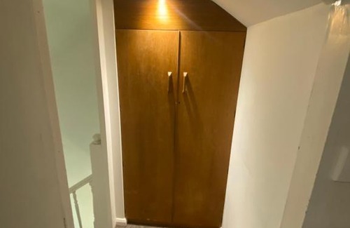 Plymouth House | Relax in The Attic En-suite Room with Kitchen Access